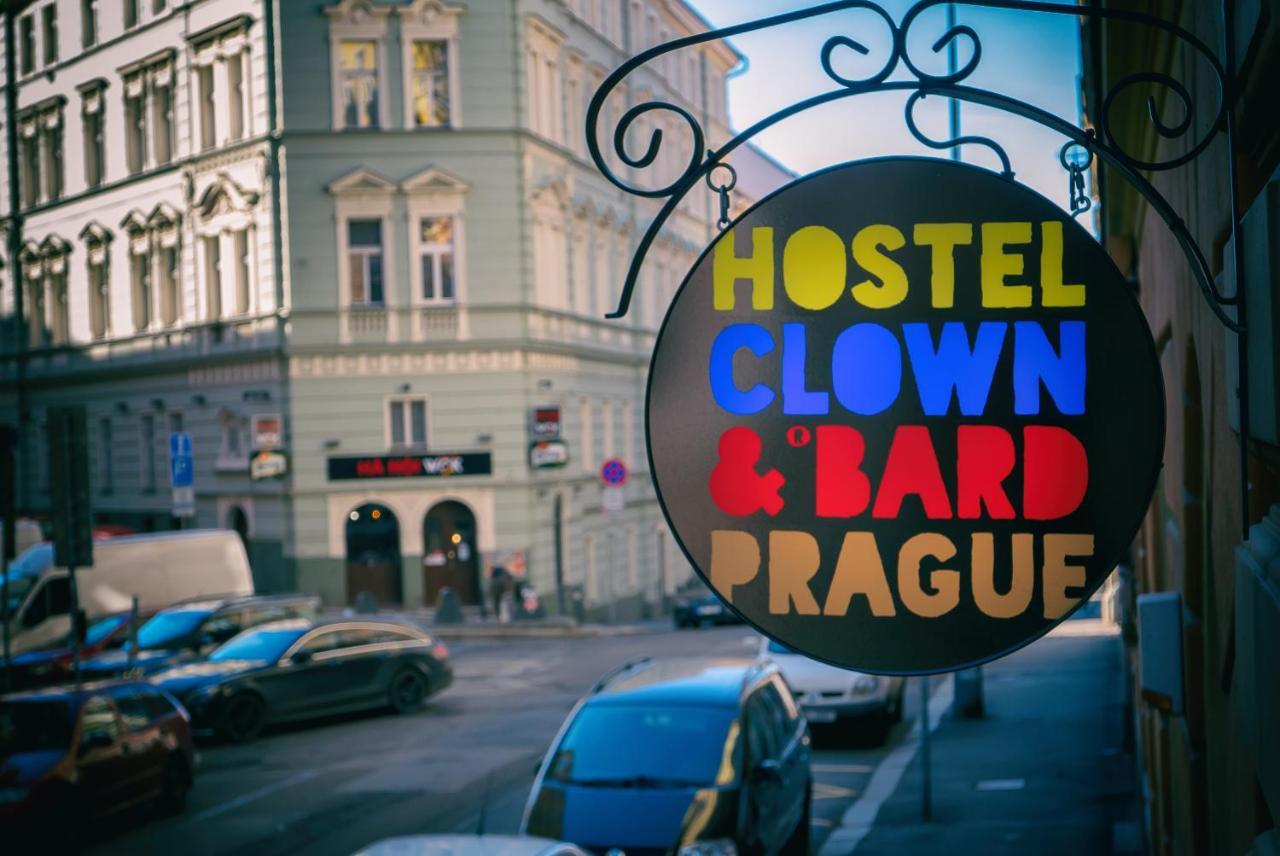 Clown And Bard Hostel Praga Esterno foto